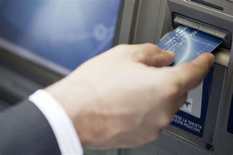 Comparing U.S. Bank and Chase: Free Checking Accounts