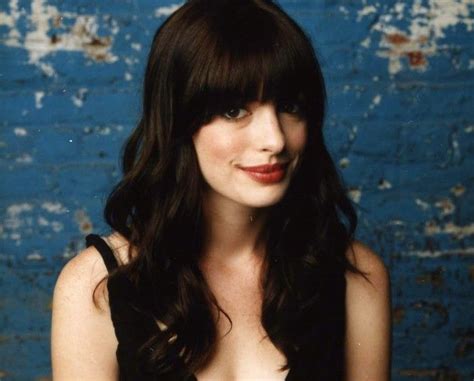 Anne Hathaway Long Hair Bangs