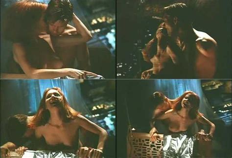 Dead Weekend nude pics página 1