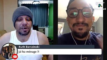 PORNSTAR PISTOLINHA ATOR RESPONDENDO PERGUNTAS PICANTES E INDECENTES DO PUBLICO XVIDEOS