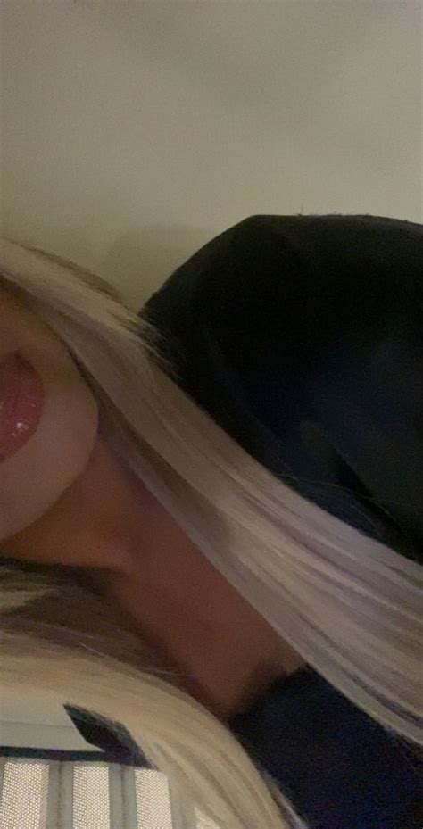 Pin by Lisa Haß on Haarfarben in 2024 Blonde aesthetic Light blonde hair Blonde selfies