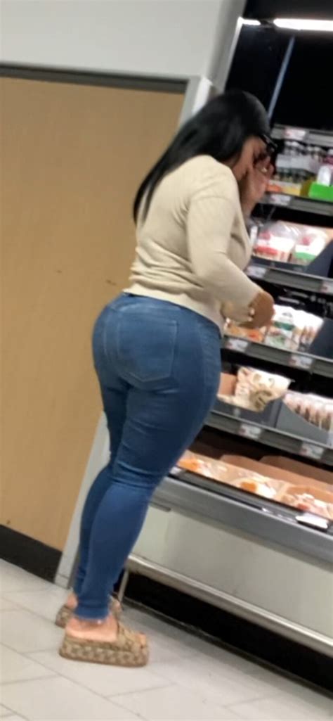 Thick Latina In Jeans Tight Jeans Forum