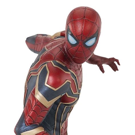 Marvel Iron Spider Man Avengers Infinity War 1 6 Bust By Gentle Giant