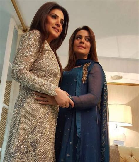 9 Hot Sexy Sadia Imam Bikini Pics