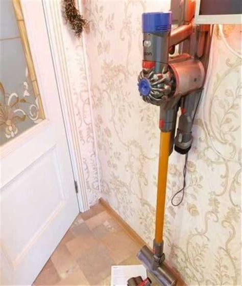 Вертикальный пылесос Dyson SV10 Москва | Бытовая техника | Festima.Ru ...