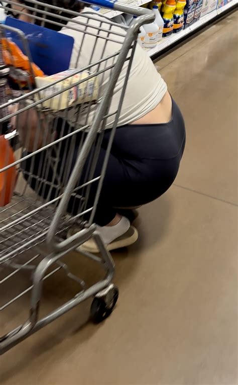 GIANT ASS Latina Clear VPL Spandex Leggings Yoga Pants Forum