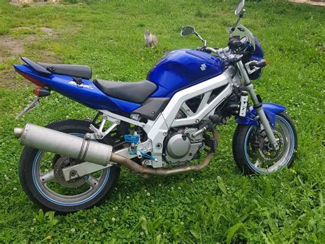 Купить б у Suzuki SV 650 инжектор 6 передач в Москве синий naked bike 2004 года на Авто ру ID