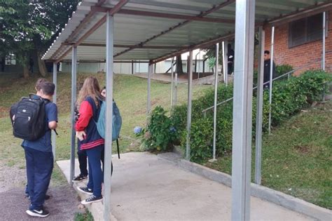 Escola Tecnica Caxias Do Sul - À espera de melhorias, escolas estaduais de Caxias do Sul recebem ...