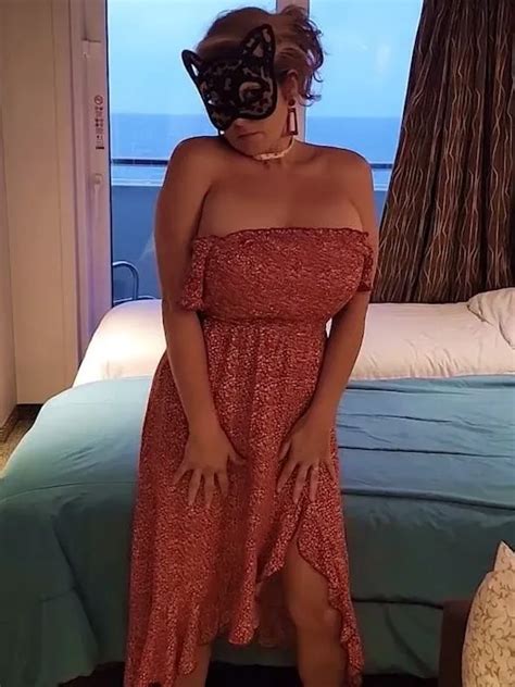 Vouyer Step Mommy Fingers Pussy Huge Tits Mistress Thursday Nude