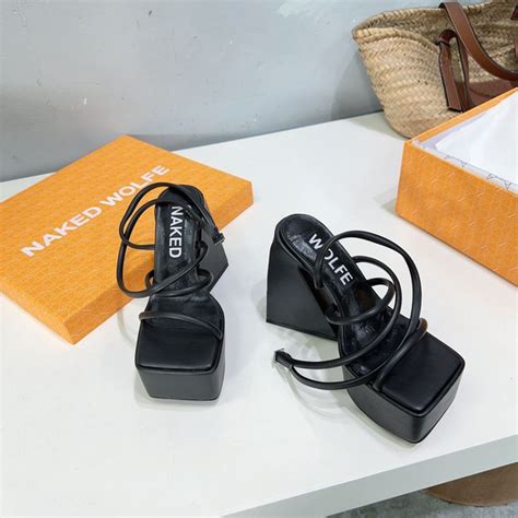 Сандалии Naked Wolfe купить с доставкой по выгодным ценам в интернет магазине OZON 1540242755