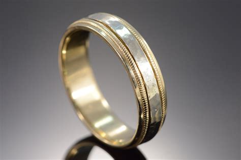 14K 7mm Hammered Milgrain Plain Two Tone Wedding Band Yellow Gold Ring, Size 14.75 | Property Room