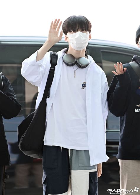 Kpop Male Airport Fashion