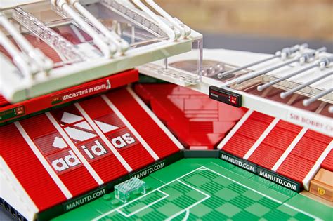 LEGO Creator Expert - Old Trafford - Manchester United 10272 - mein ...