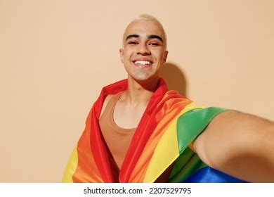 Categoría Desnudo masculino gay de imágenes fotos de stock e ilustraciones libres de regalías