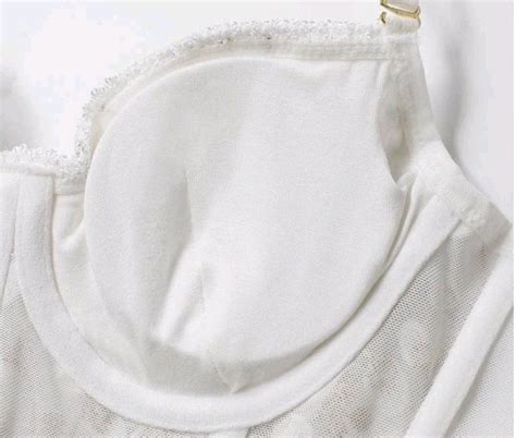 Laced Corset Lingerie Set Women S Fashion New Undergarments Loungewear On Carousell