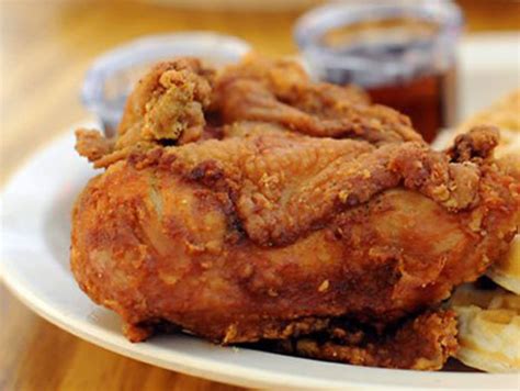 ROSCOES HOUSE OF CHICKEN & WAFFLES | Discover Los Angeles