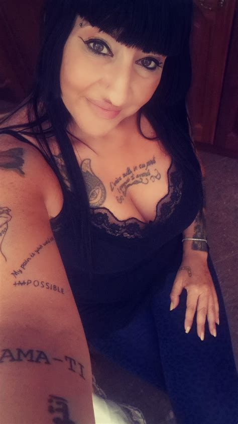 F R Amateur MILFs Over