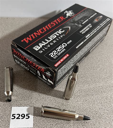 AMMO / CASINGS: 16 LIVE & 3 CASINGS - WINCHESTER .22-250 CAL 55 GR
