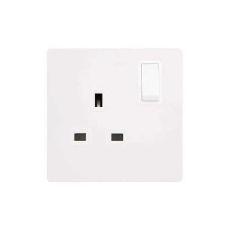 Click Definity Complete 13a Ingot 1 Gang Dp Switched Socket Metal White Polar White Insert