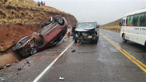 Puno Choque Frontal De Dos Veh Culos En La V A Juliaca Arequipa Deja