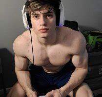 Photo Help Id This Hot Hunk Lpsg