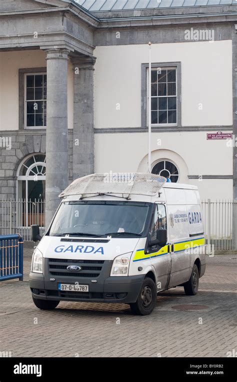 Irish Police Car Hi Res Stock Photography And Images Alamy