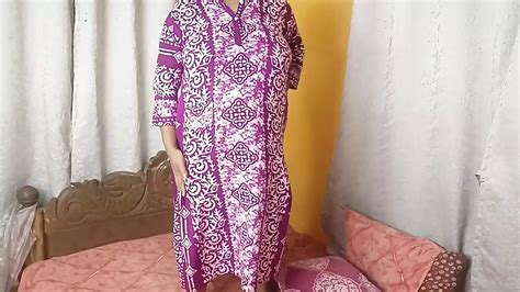 Sruti Bhabhi Removed The Water Of Chut In Her Bedroom Masked Porn Feat Indianbhabi2 XHamster