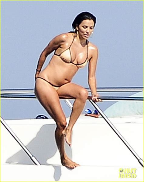 Eva Longoria Displays Her Amazing Bikini Body In Spain Photo