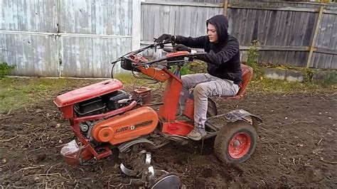 Фрезы вместо колес, мотоблок Воткинск (мб 6981) с пахотно ездовым ...