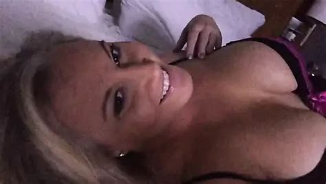 Tammy Lynn Sytch Aka Sunny Of Wwf Masturbates With Dildo Xhamster