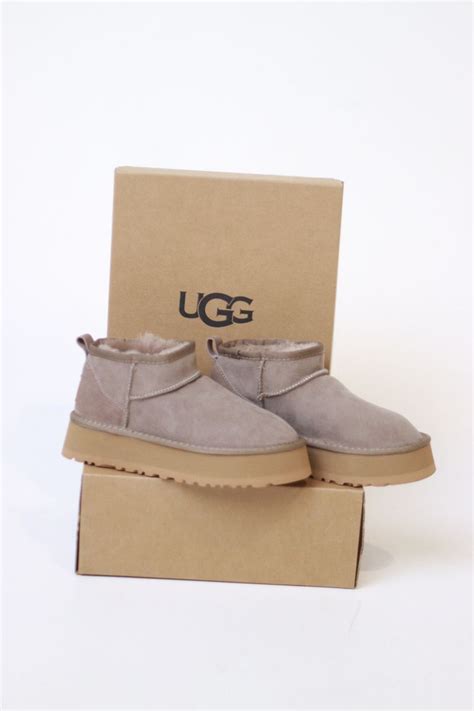 Угги UGG - купить с доставкой по выгодным ценам в интернет-магазине ...