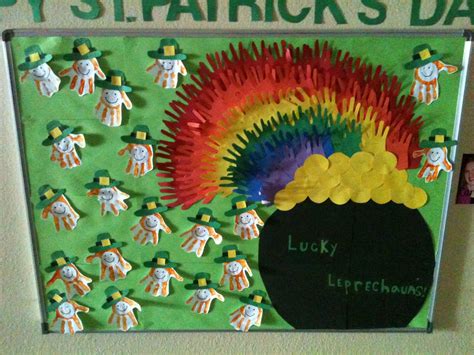 St. Patricks Day Bulletin Board #stpatricksday #stpattysday # ...