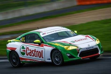 Gray hunting podiums in Trans-Tasman TR86 campaign