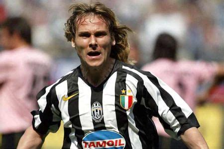clamoroso nedved lascia la juve ma  il calcio calciopro