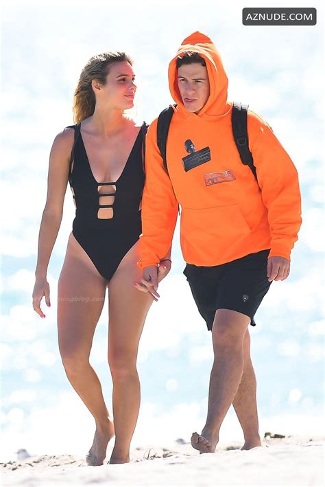 Lele Pons Nude Aznude