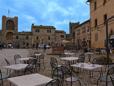 Small town gems in Italy that most tourists completely miss