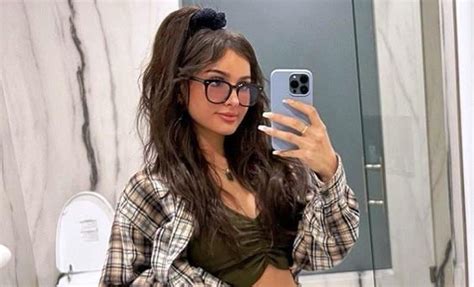 What Brand Glasses Does Sssniperwolf Wear Thanks R Findfashion