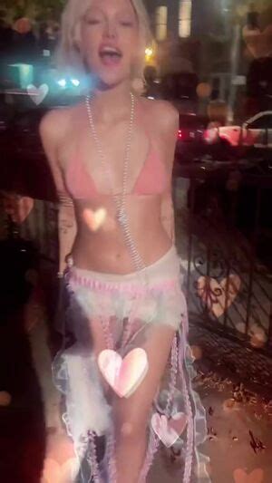 Grace VanderWaal Leaked Nude Photos And Videos