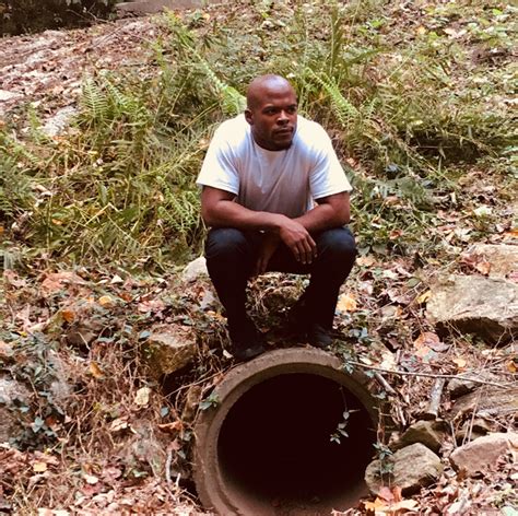 Apr Your Favorite Assassin Starving Goliath Sk Naked Blatant Finger At Bernie S