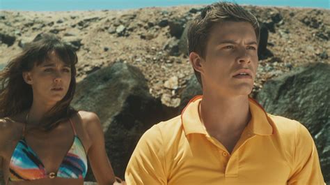 Naked Sharni Vinson In Bait