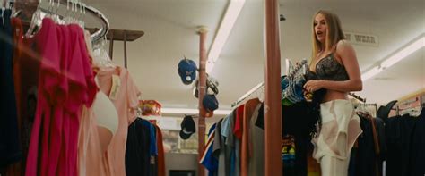 Sofia Vergara Nue Dans Hot Pursuit