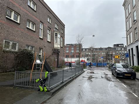 Reimagined curb zones in Amsterdam show Portland’s potential – BikePortland