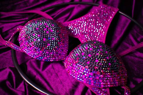 PURPLE GALAXY BIKINI FITNESS COMPETITION BIKINI LUXESSE Fitness oblečenie a súťažné plavky