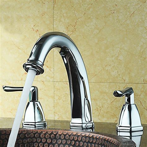 Хромированный смеситель LKZ-331 купить в интернет магазине Bronzevek.ru