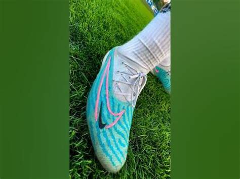 ЧЕ ПО БУТСАМ?! - YouTube