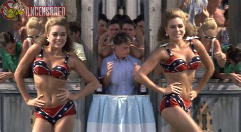 Naked Leilani Sarelle In Shag