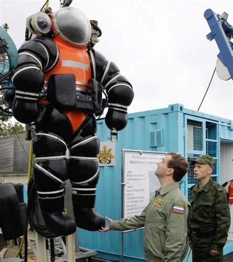 История водолазного костюма