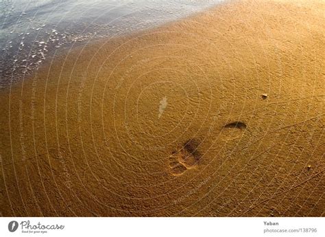 Strandläufer Fußspur ein lizenzfreies Stock Foto von Photocase