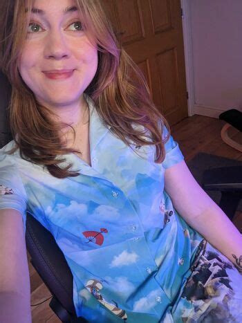 React GirlsYT Chinglishreactions Imon Snow Nude OnlyFans The