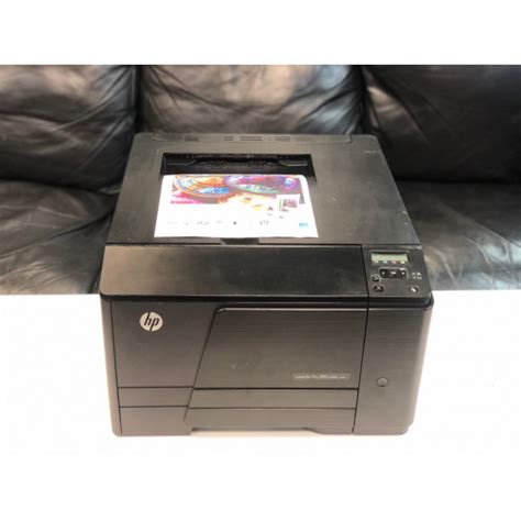 Принтер HP LaserJet Pro 200 color Printer M251n